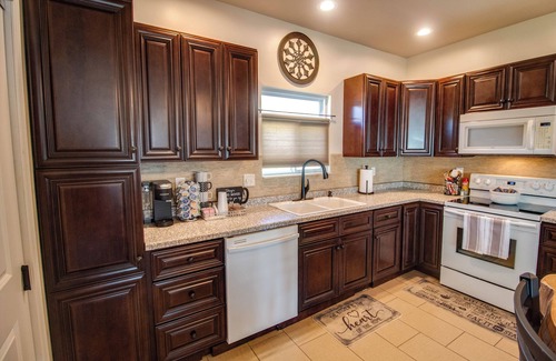 Grafton House | Charming Escape in Grafton!