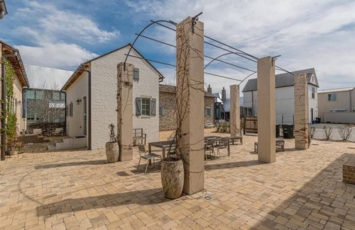 Fayetteville House | Charming European Micro Home Located in the Town of Trilith