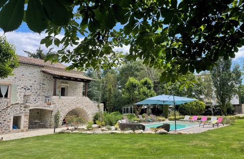 Aubenas Cottage | Charming F5 6/8 pers 110m2, in large grounds, heated pool near Ardèche.