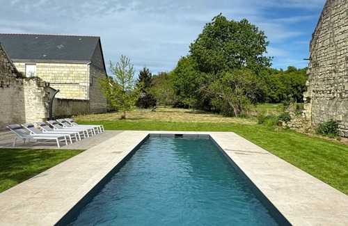 Savigny-en-Veron House | Charming family home between Saumur and Chinon 10-12 people - swimming pool