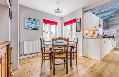 Bosham House | Charming Family Cottage with Pool | Pass The Keys