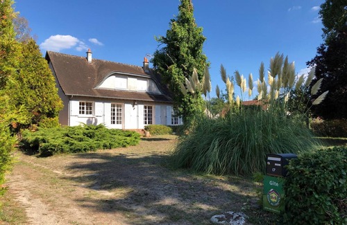 Yvoy-le-Marron Cottage | Charming Family Home with Garden, Near Forest, Loire Castles & Center-Parcs, Ideal for Kids