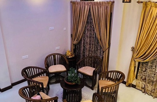 Nallur Villa | Charming family home in the heart of Jaffna - comfort and culture combined.