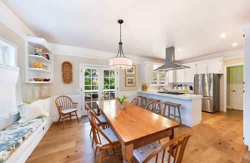 St. Helena Other | Charming Farm House Downtown St. Helena! 3bedrooms/3bathsnPermit # PL24-042nnnn