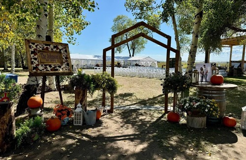 Monte Vista House | Charming Farm House 3-bedroom house in amazing Monte Vista with mountain views