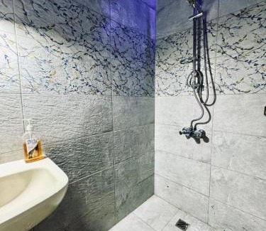 Abu Sir House | Charming Farm Stay with Barbecue Horses Monkeys and fun