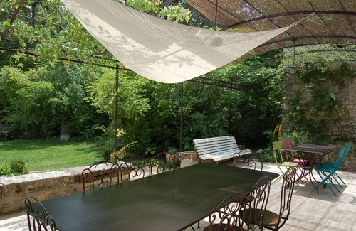 Dauphin House | Charming farmhouse in Provence, large capacity