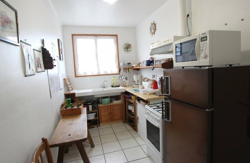 Berigny Cottage | Charming Farmhouse: Spacious Rooms, Petanque, BBQ, Near Forest, Fishing, Optional Heating/Sheets