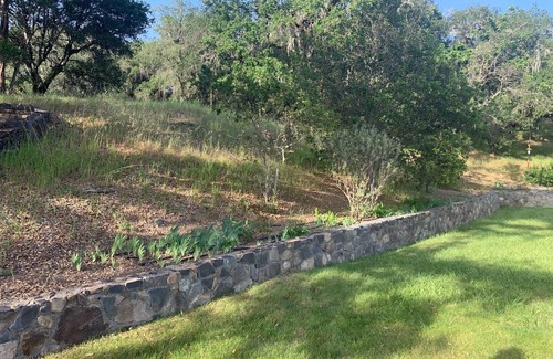 Geyserville Other | Charming Farmhouse in the heart of Alexander Valley