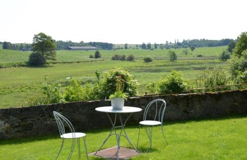 Tavigny House | Charming Farmhouse with Large Terrace