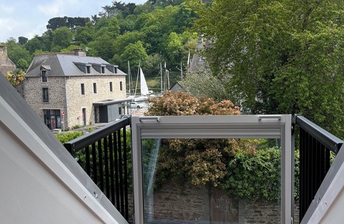 Plerin House | Charming fisherman's cottage on the port