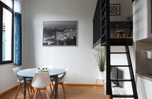 Bethune Apartment | Charming flat at the heart of Béthune - Welkeys