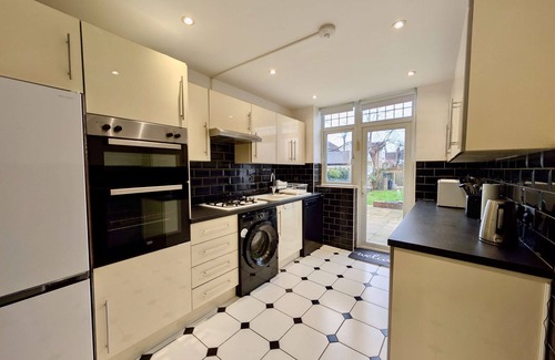 Redbridge House | Charming flat in Somersby Gardens