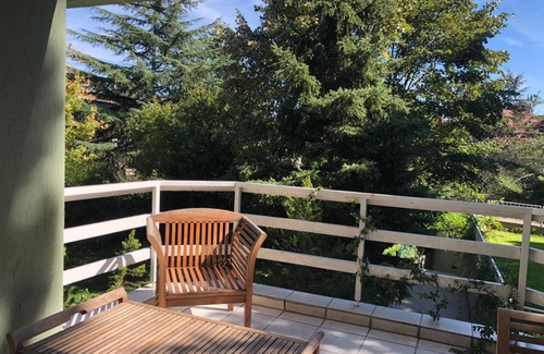 Arnavutkoy Apartment | Charming Flat w Balcony in Besiktas