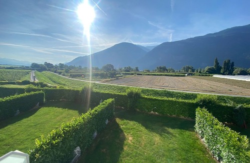 Saillon House | Charming flat with a magnificent south-facing terrace in the directly accessible Bains de Saillon co