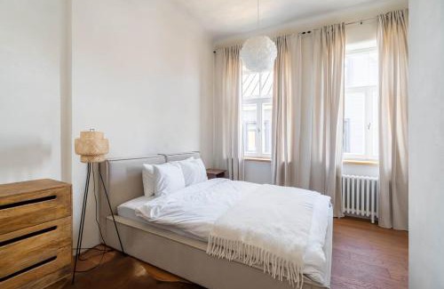 Kipsala Apartment | Charming flat with beautiful riverside views