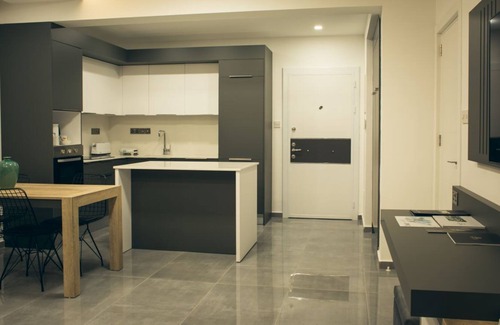 Trikomo Apartment | Charming Flat with Shared Pool Near Beach