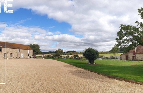 Belhomert-Guehouville Cottage | Charming cottage with nature, Wi-Fi, BBQ and private terrace