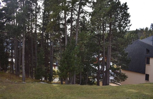 Font-Romeu-Odeillo-Via Apartment | Charming Studio with Terrace, Golf View & Parking in Font-Romeu