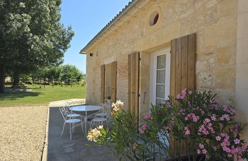 Lamonzie-Saint-Martin Cottage | Charming stone cottage with shared pool, WiFi, near Bergerac