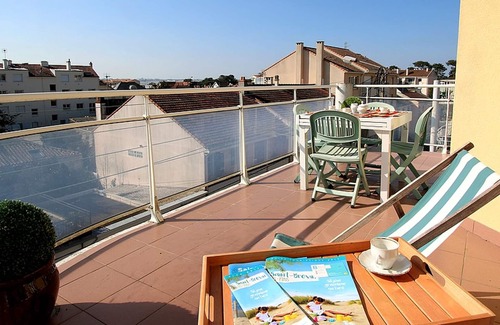Saint-Brevin-les-Pins Apartment | Charming 2BR Apartment Between Beach and Shops - Saint Brevin Les Pins