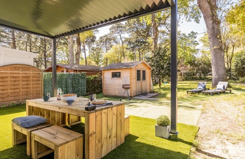 Saint-Brevin-l'Ocean Cottage | Charming Renovated House Near Beach with Garden & Parking