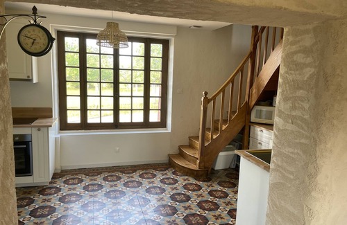 Saint-Denis-de-Cabanne Villa | Charming property with pool on the border of Burgundy, near the Loire