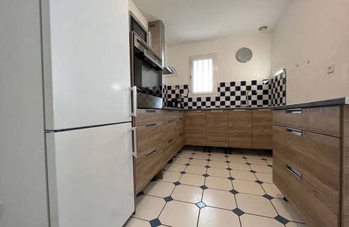 Cheray House | Charming 2BR Home in Saint-Georges-d'Oléron with Garden, Close to Shops & Cycle Paths