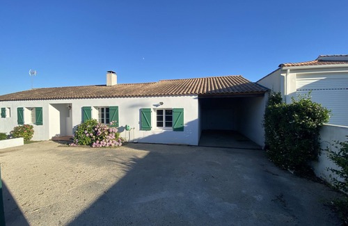 Saint-Hilaire-la-Foret House | Charming house located less than 10 kms from the sea