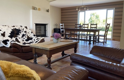 Saint-Hilaire-la-Foret House | Charming house located less than 10 kms from the sea
