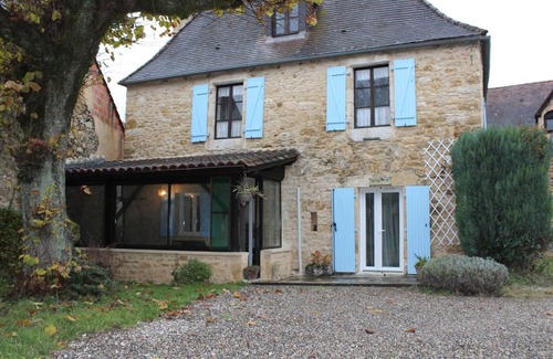 Saint-Julien-de-Lampon Cottage | Charming house in Black Perigord with Wifi and enclosed garden