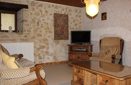 Saint-Julien-de-Lampon Cottage | Charming house in Black Perigord with Wifi and enclosed garden