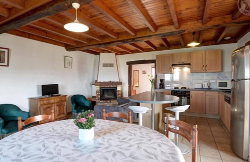 Saint-Medard-en-Forez Cottage | Charming cottage with fireplace, balcony and garden in St-Médard-en-Forez