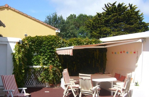 Saint-Michel-Chef-Chef House | CHARMING FAMILY HOUSE IN VILLAGE DES GALETTES ST MICHEL