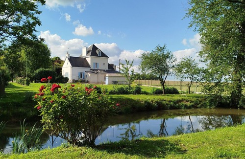 Cere-la-Ronde House | Charming gîte La Ronde des Cerfs - tourist rentals