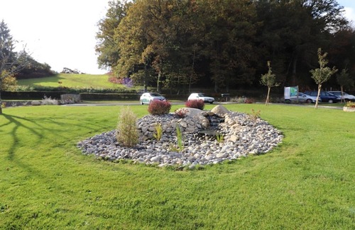 Saint-Gerons Cottage | Charming Gîte Near Saint-Étienne Cantalès Lake, Pet Friendly, 6 Pers, WiFi, BBQ