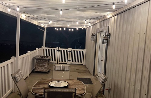Heath House | Charming gated 2BR2bath Guest House in Heath, kid &pet friendly +long term stays