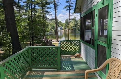 Raymond Cottage | Charming Getaway with Screened Porch, Deck, and Scenic Lake Views