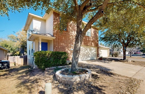 Dittmar Crossing House | Charming getaway with sunny patio & enclosed yard - near downtown - dog-friendly