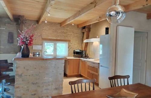 Salvagnac-Cajarc Villa | Charming gîte in Aveyron, 7 minutes by car from the river Lot.