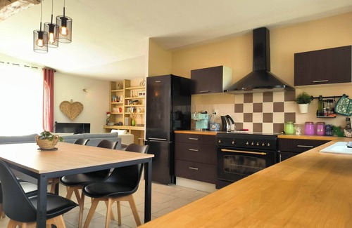 Cartelegue House | CHARMING GITE in Bordeaux country, luxury services, swimming pool, wooded park
