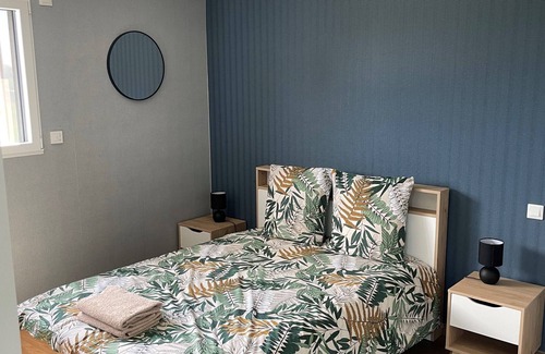 Dragey-Ronthon House | Charming gîte in Dragey, at the gateway to the bay