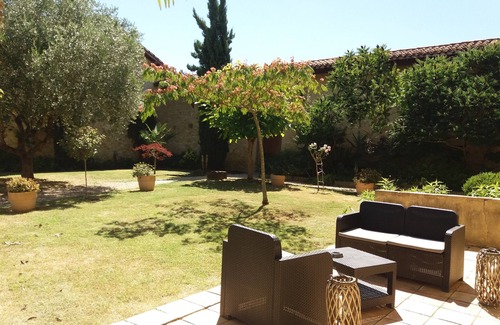 Lasseube-Propre House | CHARMING GITE with pool 12 people in the heart of Gascony AUCH (Gers)
