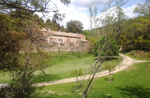 Les Mees House | Charming gîte with swimming pool and tennis court in the heart of nature, le Petit lavandin