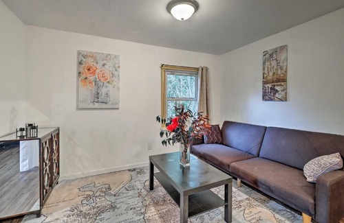 Gloversville House | Charming Gloversville Retreat 13 Mi to Royal Mtn!