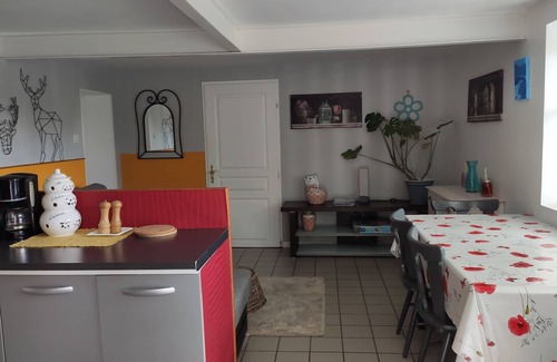 Pierre-Percee Apartment | Charming ground floor accommodation on the edge of the forest, 2 minutes from the lake - Aux2lacs