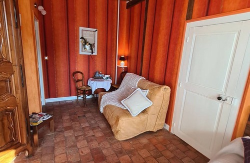 Bonnee Bed & Breakfast | Charming ground floor Volière suite, private parking