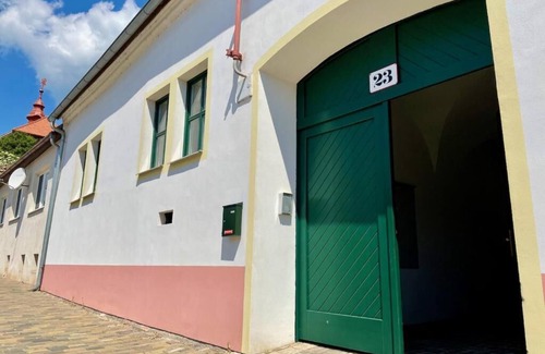 Satov Apartment | Charming guest house in Satov II