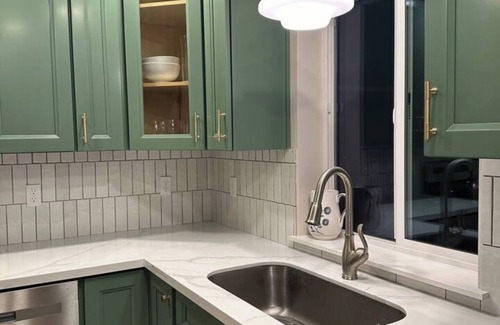 Grant House | Charming Guesthouse in Salem