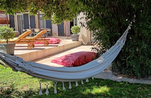 Saint-Martin-de-Crau Villa | Charming house in the heart of the village La nuit étoilée